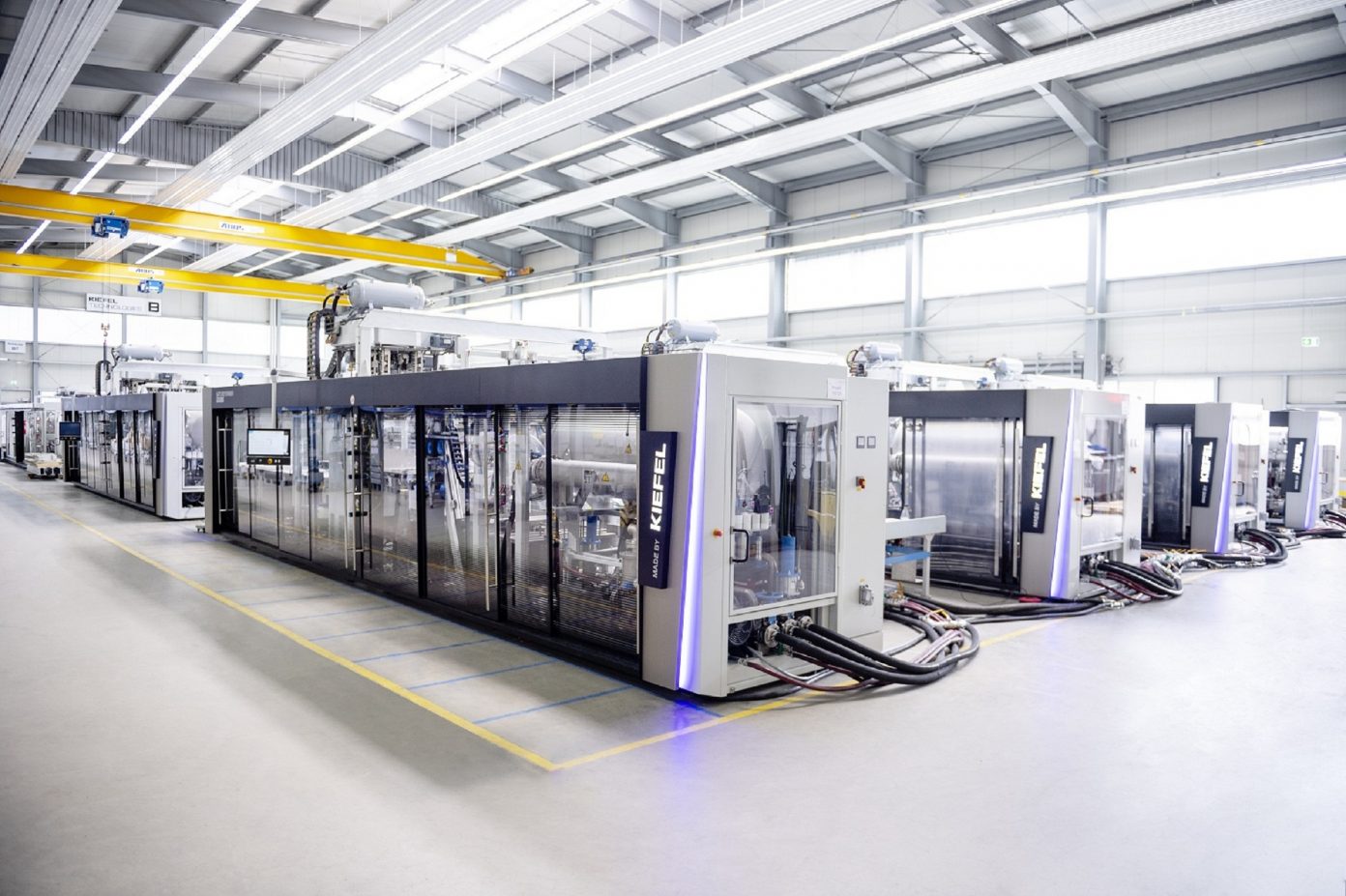 Innovative packaging machine relies on progressive
