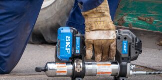 Lubrication innovation with next-gen TLGB 21 battery-driven grease gun TLGB 21 battery-driven grease gun