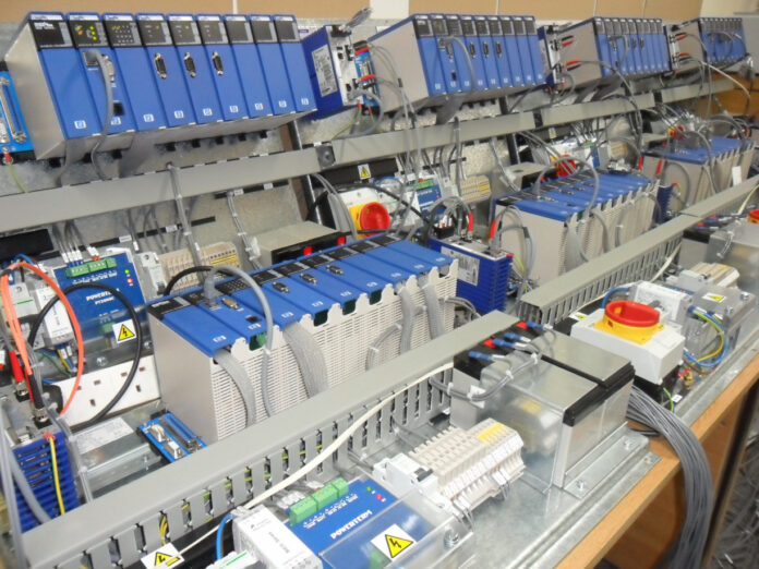 OMN500 - Omniflex Maxiflex installation managing infrastructure in remote locations